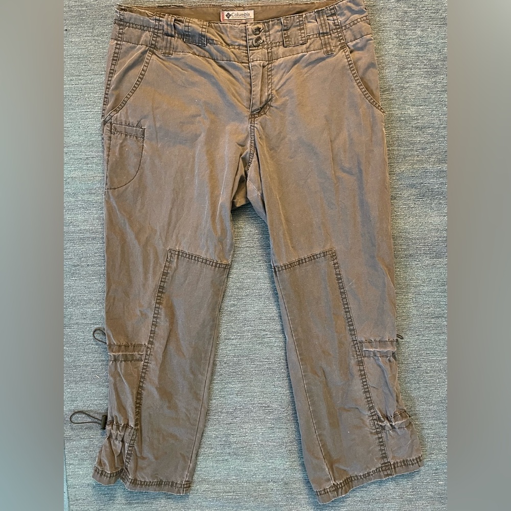 Columbia Vertex Trail Capris Bungee adjustable leg Army Green Sz 10 Lightweight